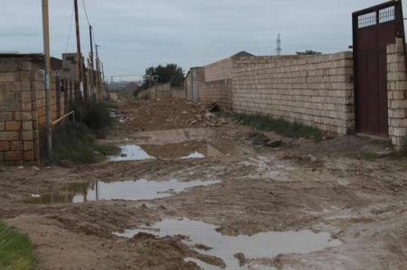 "Bilsəydim Bakı buradı, gəlməzdim" 