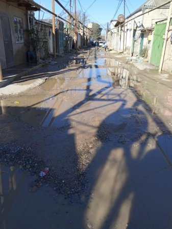 “Cəmi 100 metr yoldur, hər qar-yağışdan sonra təhlükəli olur”